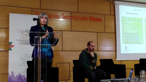 Bloques en Transición aterriza en Vallecas con una gran acogida entre el vecindario 2 Presentacion Bloques 3